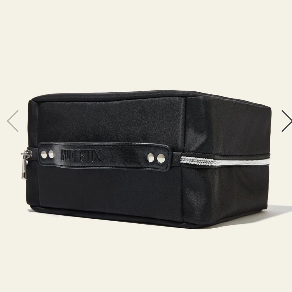 NUDESTIX Hanging Cosmetic Case Black NWT $64
